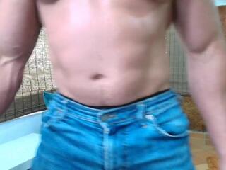 Icarus Secret webcam model stream image