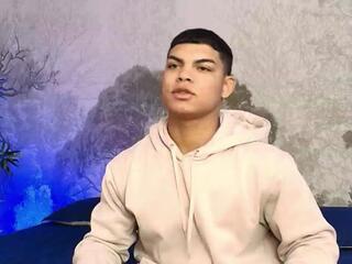 Bruce Stroud webcam model stream image