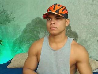 Bruce Stroud webcam model stream image