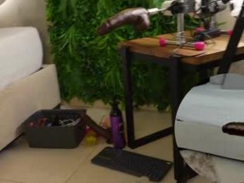 willow_hendrix webcam model stream image