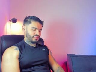 Thiago Ferrari webcam model stream image