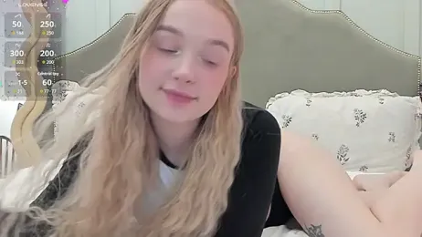 -baby-tiny- webcam model stream image