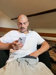 Greyoff webcam model stream image