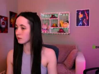 caroline_honeyy webcam model stream image