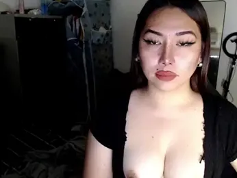 urqueendominant webcam model stream image