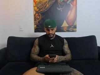 Myke Owen webcam model stream image