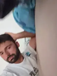 StraightSerb webcam model stream image