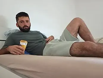 StraightSerb webcam model stream image
