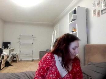LoiseLovetto webcam model stream image