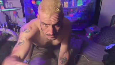Boy2ServU webcam model stream image