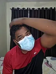 Wild_analking webcam model stream image