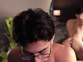 Aaron Ez webcam model stream image