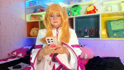 HariMoon webcam cam4 model stream image