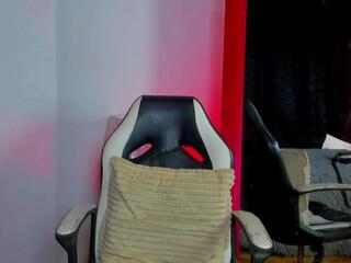Noah Brown webcam model stream image