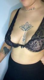 Violetta2022 webcam model stream image