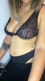 Violetta2022 webcam model stream image
