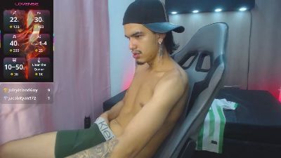 tayson_hot_ webcam model stream image
