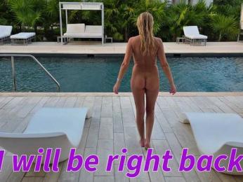 BaditaLuna webcam model stream image
