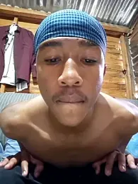 Peterveero12 webcam model stream image