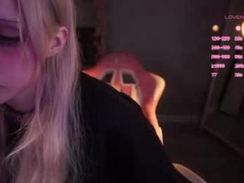 liniq webcam model stream image