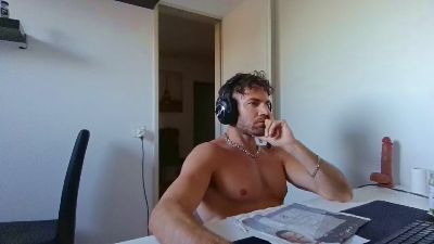 ALPHA_HUNK webcam cam4 model stream image