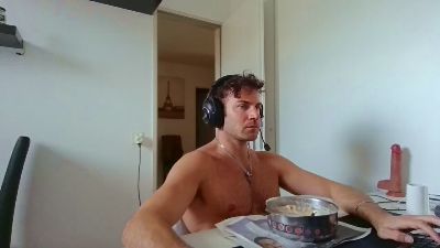 ALPHA_HUNK webcam cam4 model stream image