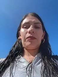 Alysson-- webcam stripchat model stream image