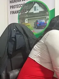 Alysson-- webcam model stream image