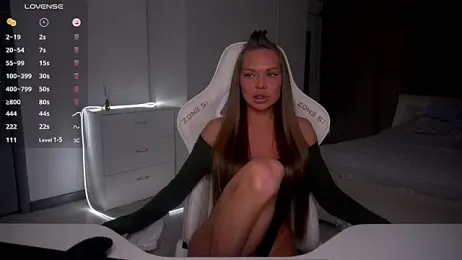 eVvushka webcam model stream image