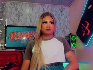 mayka-brunette01 webcam camsoda model stream image