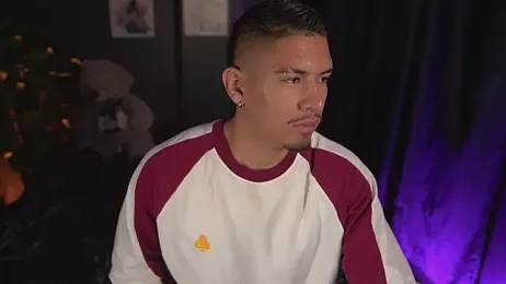 Aaronfox_x webcam model stream image