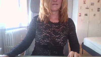 DameRouge webcam model stream image