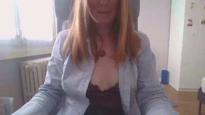 DameRouge webcam model stream image