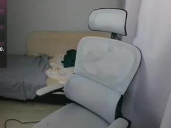 leonkissboy webcam chaturbate model stream image