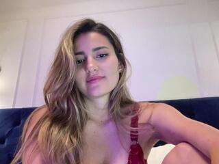 Bella Jonnes webcam model stream image