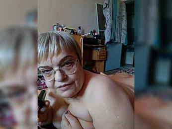 LLIyJluk webcam model stream image