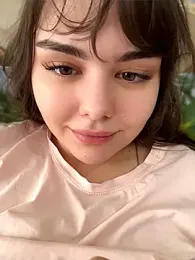 NikaMur webcam model stream image