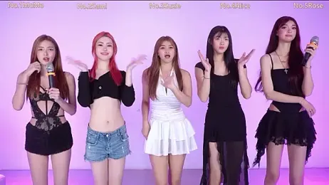 G-Velvet webcam model stream image