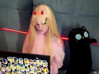 EoriKity webcam model stream image