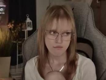 kiramontoyaa webcam chaturbate model stream image