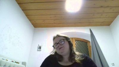 Mauaigirl webcam cam4 model stream image