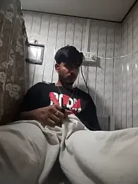 just_fucks webcam stripchat model stream image