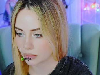 -ANN webcam bongacams model stream image