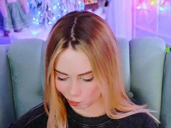 -ANN webcam bongacams model stream image