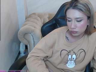 evy-lux-v webcam camsoda model stream image