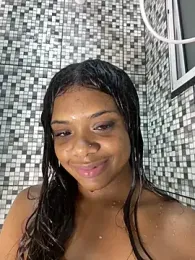 Robinzitah webcam model stream image