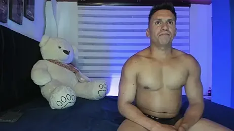 GloryHoleCol webcam model stream image