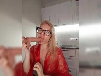 WomenS webcam bongacams model stream image