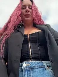 Mona_Plus webcam model stream image