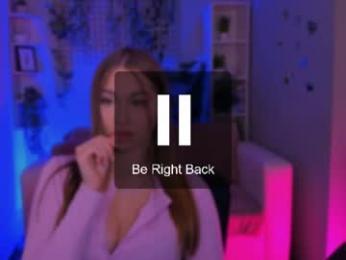 kira_so_shy webcam model stream image